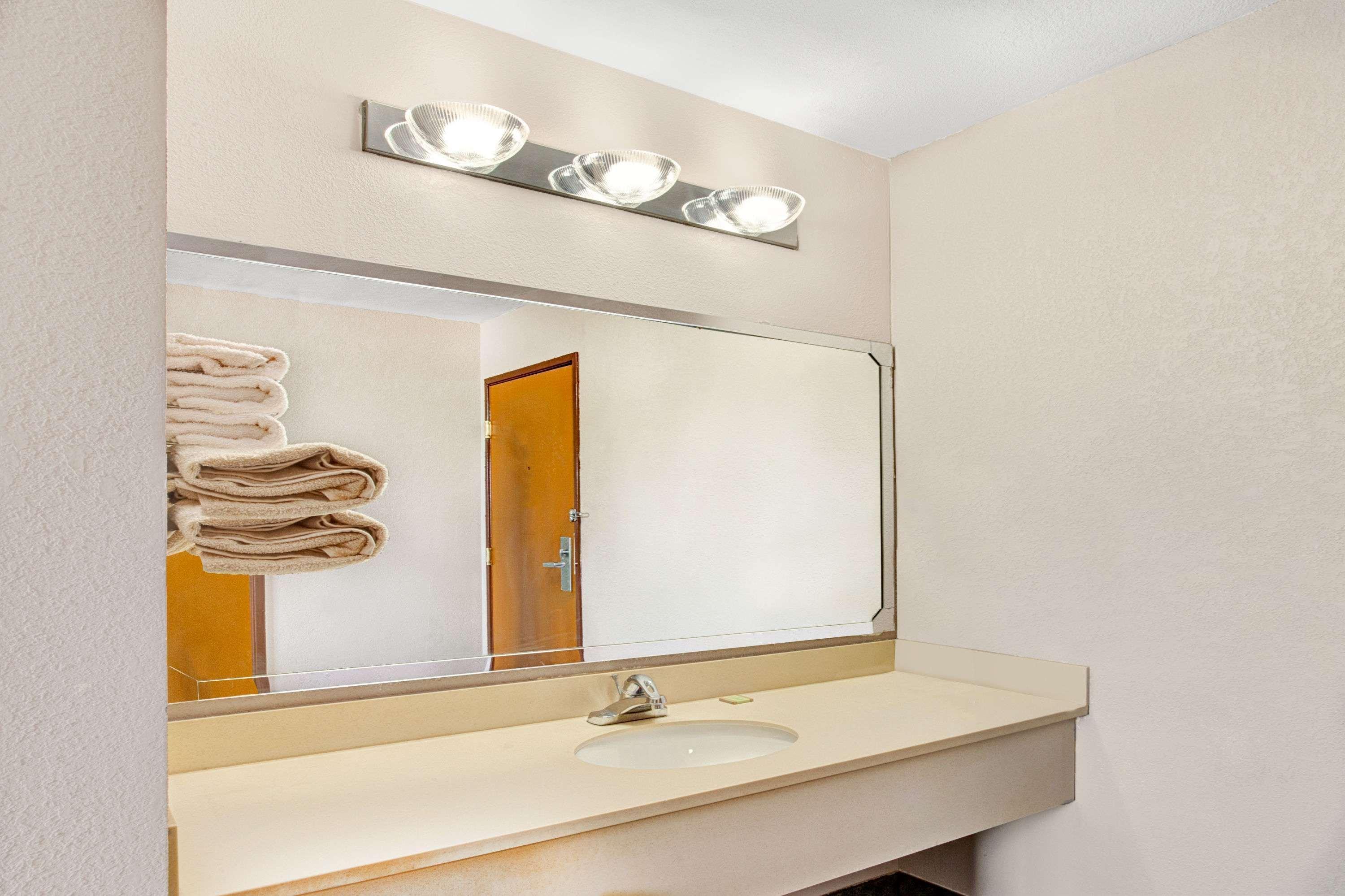 Super 8 By Wyndham West Memphis Hotel Luaran gambar